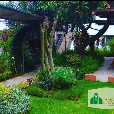 Hostal El Parque Tababela Exterior photo